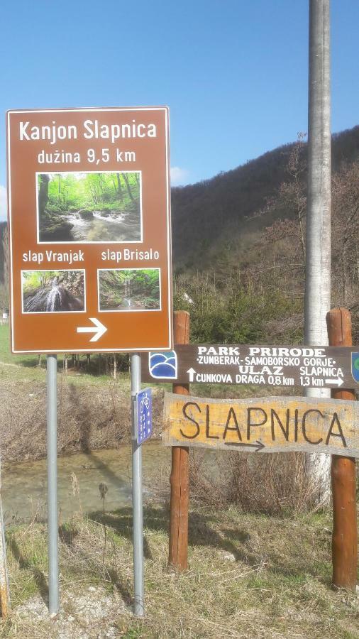 Mobile Home Slapnica U Parku Prirode Zumberak Krasic Buitenkant foto